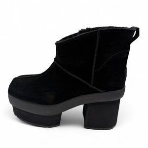 UGG New Heights Platform Mini Boots Size 11
